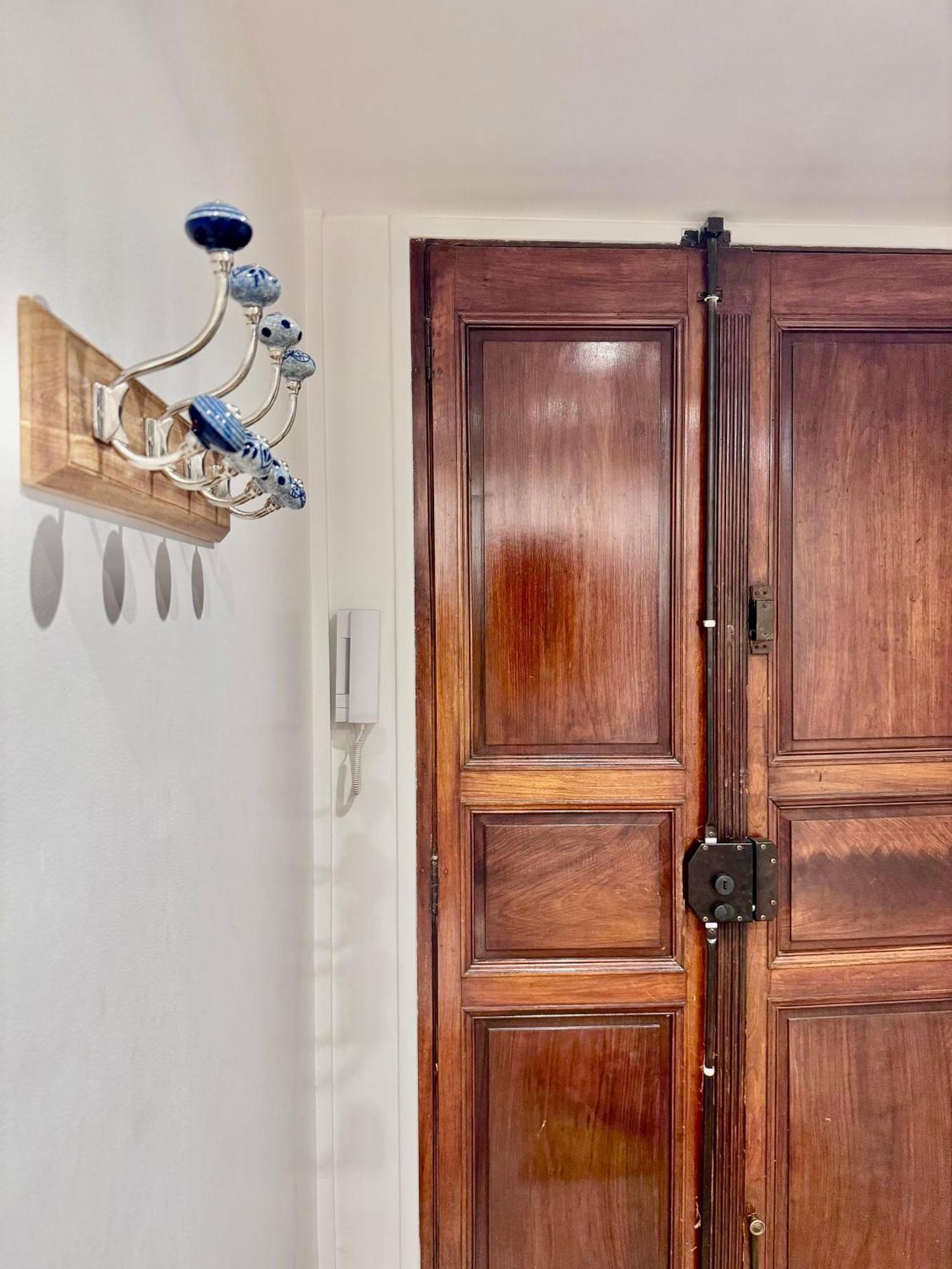 Vieil Antibes Apartment With Ac 320M From Beach Экстерьер фото